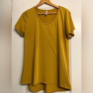 LuLaRoe classic T. Size Medium